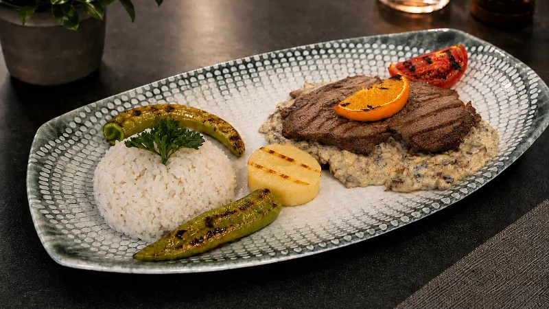 Beef entrecôte with mushroom sauce